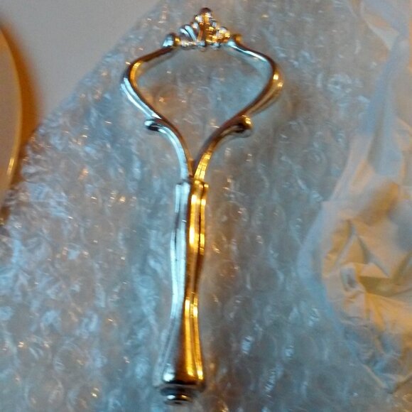 Christmas Serving Plate 7" Silver Handle 5 1/4" Porcelain Silverplate New In Box - Picture 3 of 5